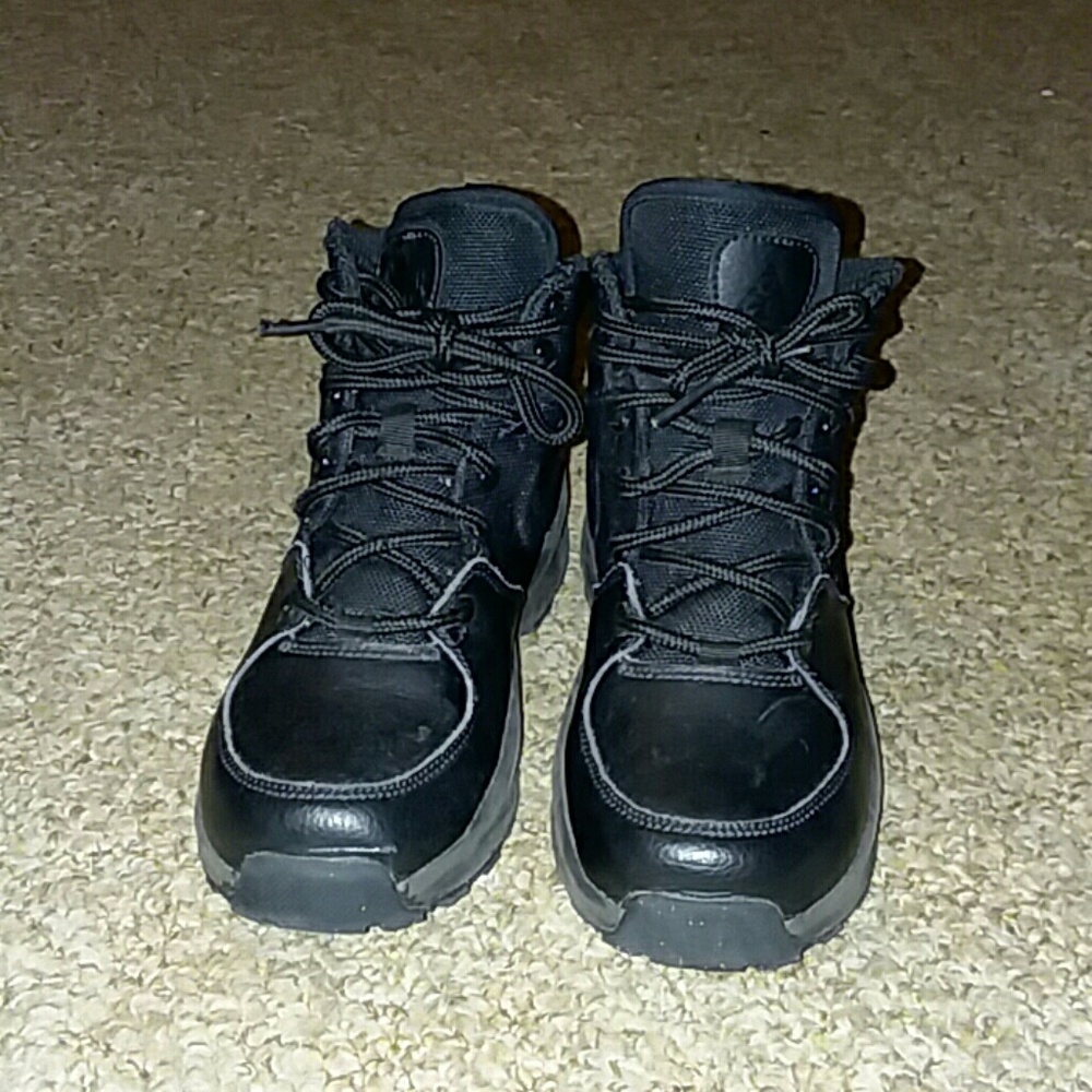 Nike ACG Boots
